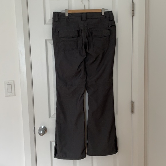 Women’s snowboard pants - Picture 2 of 2